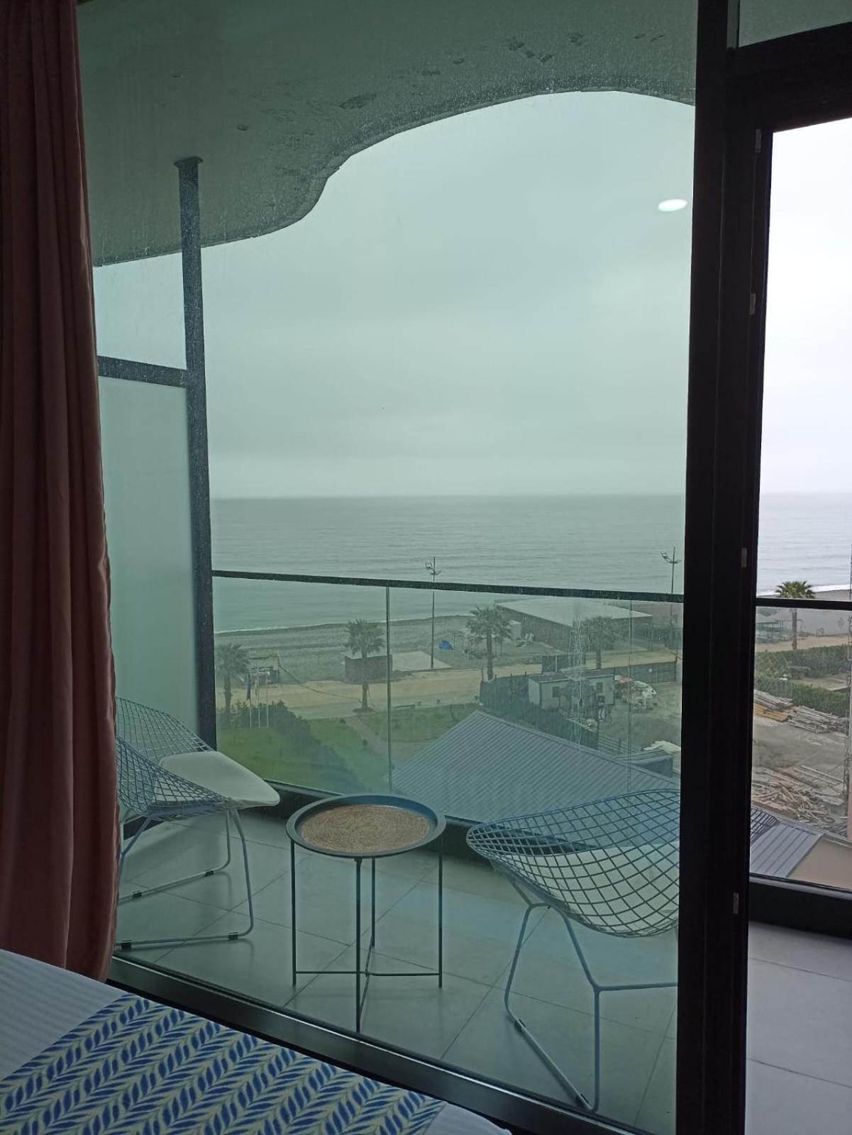 Hotel Navi Batumi Exterior photo